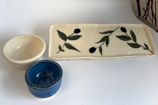 Friday, November 27 – Intro to Pottery: Create a Holiday Chip & Dip Set